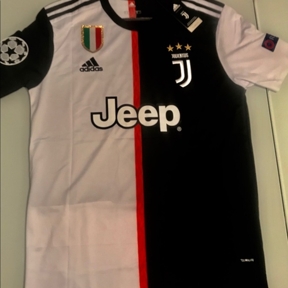 New Juventus CR7 uniform 19-20 Sz M - Picture 2 of 8